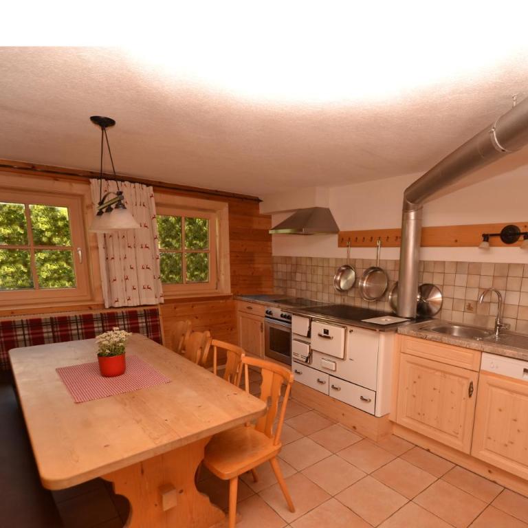 Chalets & Apartments Wachterhof - Superior Chalet mit Whirlpool und Sauna - 4