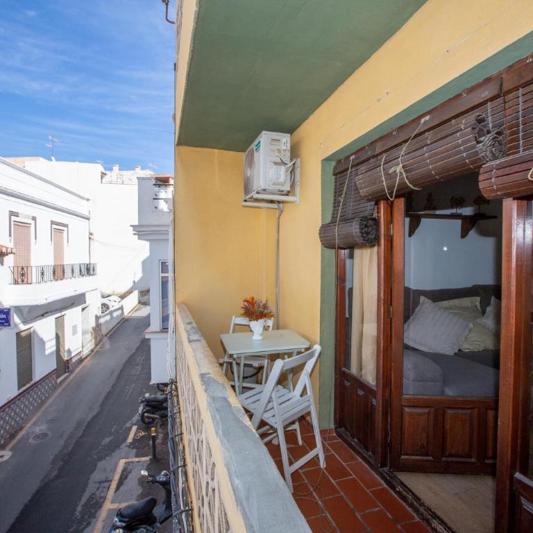 REAL 8 - Two-Bedroom Apartment - 22