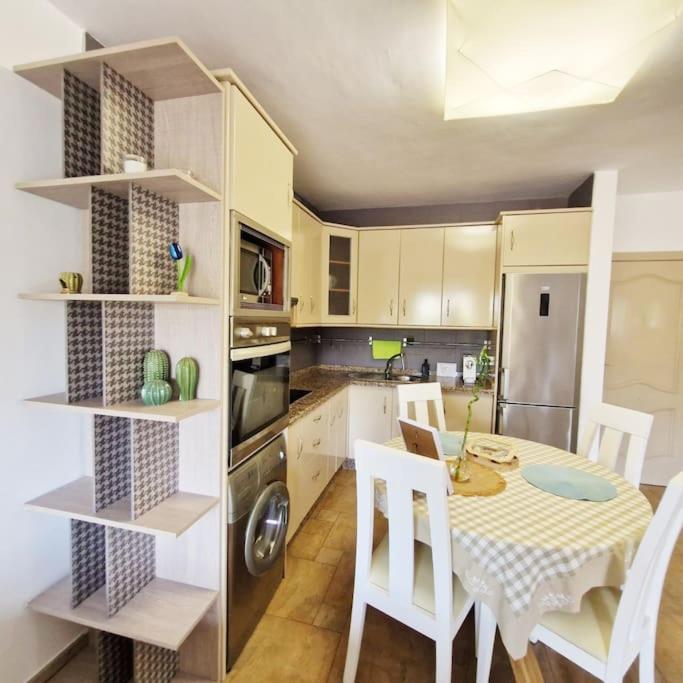 Beautiful 1 Bedroom Apartment Benalmadena - Apartamento de 1 dormitorio - 7