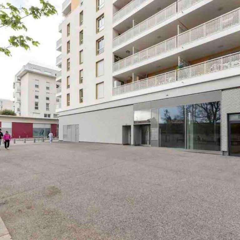 Q&R Renting - Suites Design Modernes et Luxueuses- Confort Parking AC Mer - Appartement 2 Chambres - 25