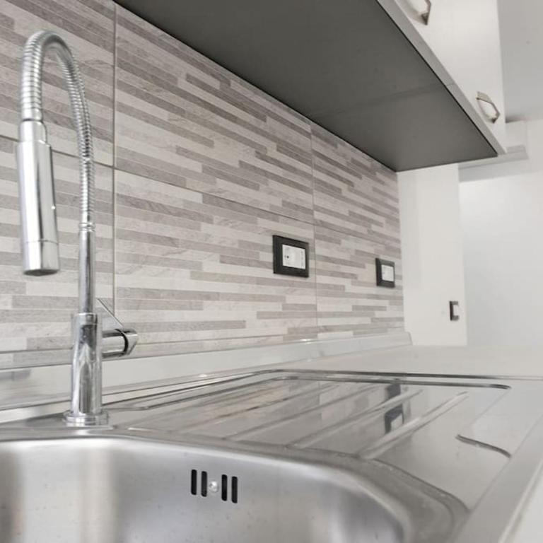 Lauretta: Appartamento adiacente metro - Appartamento con 1 Camera da Letto - 14