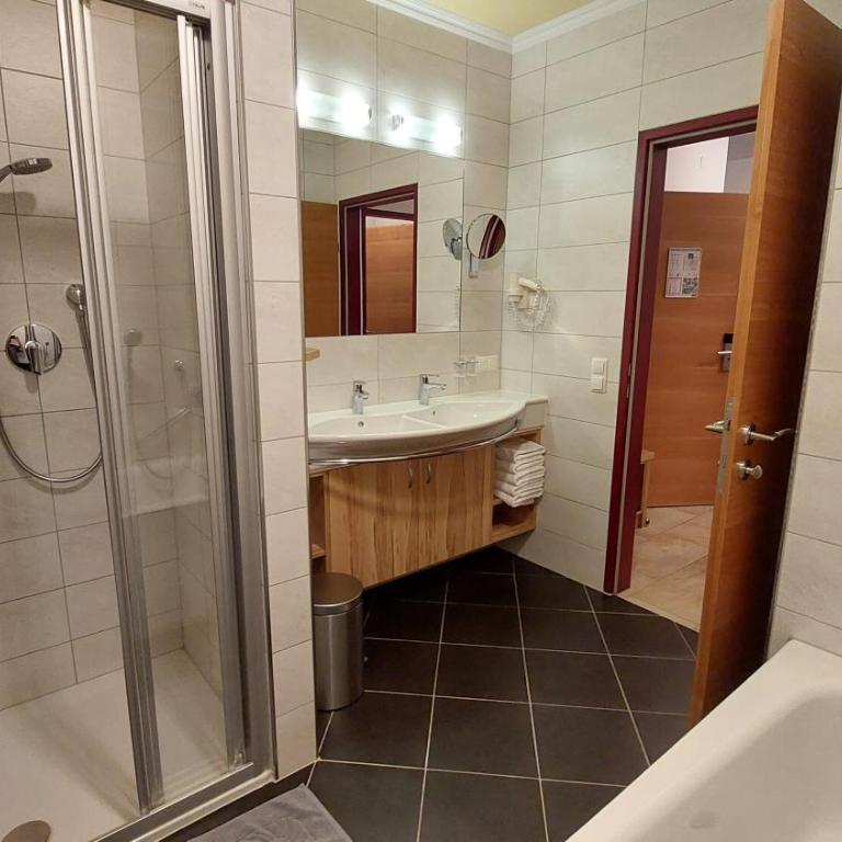 Appartement Schattauer - Apartment mit Dusche - 5