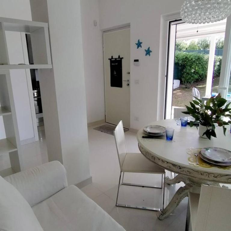 Appartamento Cod 466 - Taunus Vacanze CON PISCINA E SPIAGGIA INCLUSI - Three-Bedroom Apartment - 8