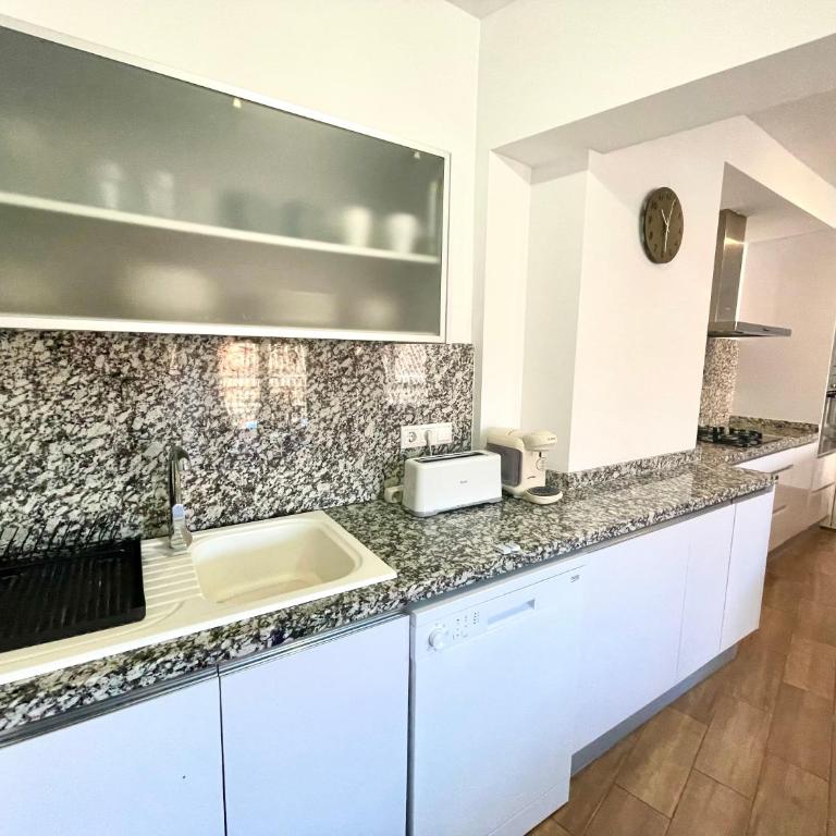 Apartamento Guimerà - Two-Bedroom Apartment - 6