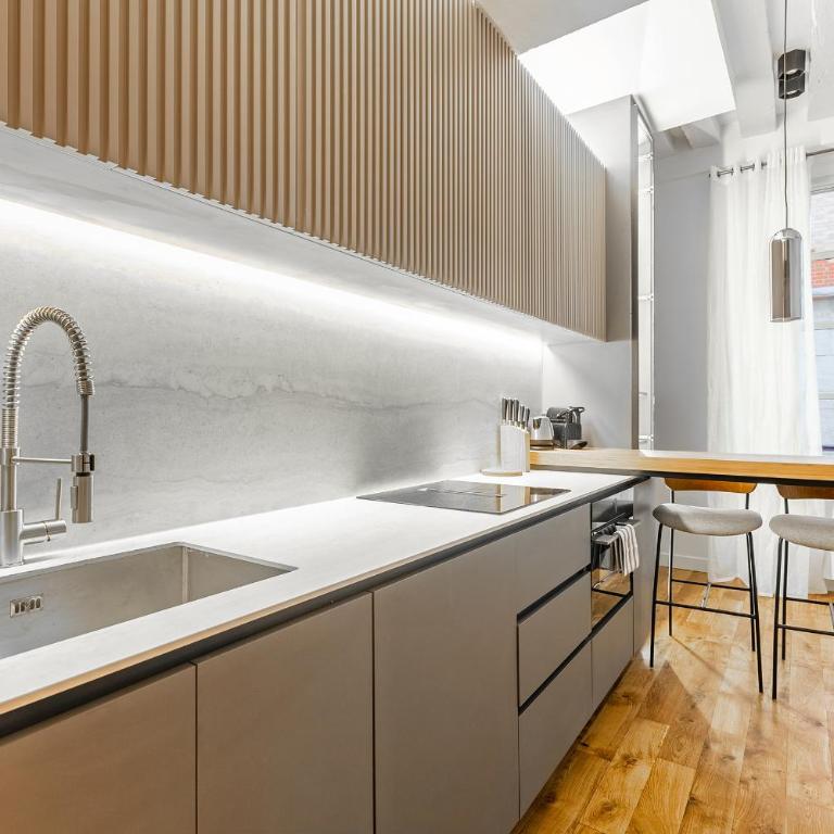 La Suite Parisienne - Appartement Supérieur - 12