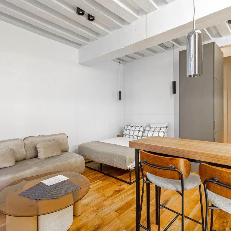 La Suite Parisienne - Appartement Supérieur - 16
