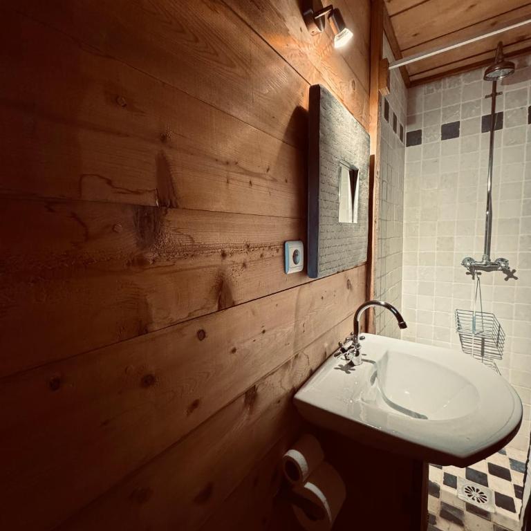 Warm and Stylish Boutique Lodge L'Etoile de Savoie - Chalet 3 Chambres - 32
