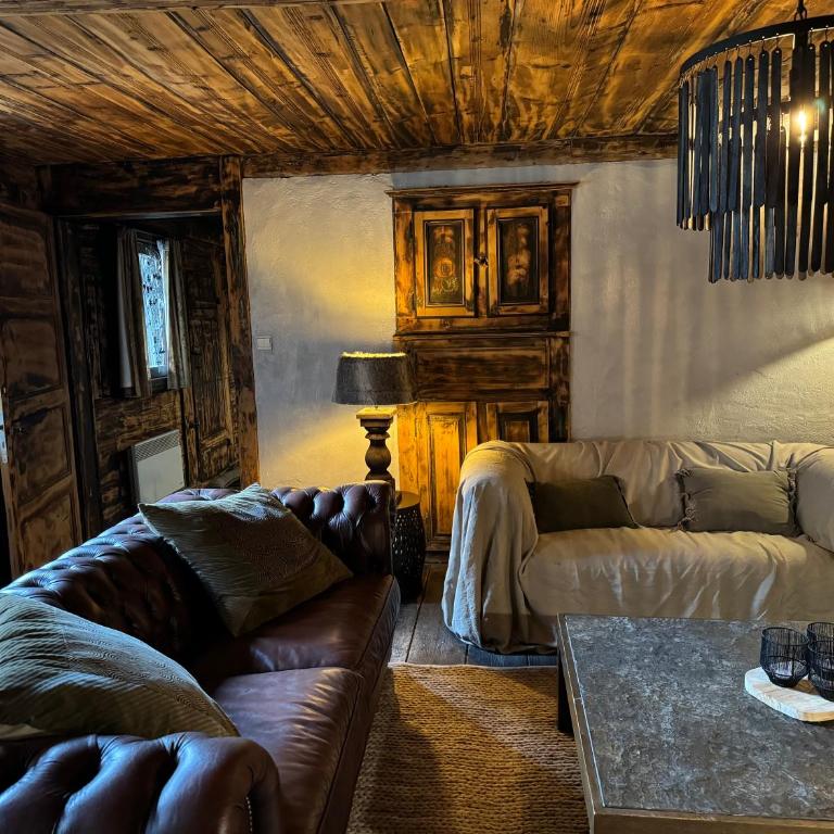 Warm and Stylish Boutique Lodge L'Etoile de Savoie - Chalet 3 Chambres - 7