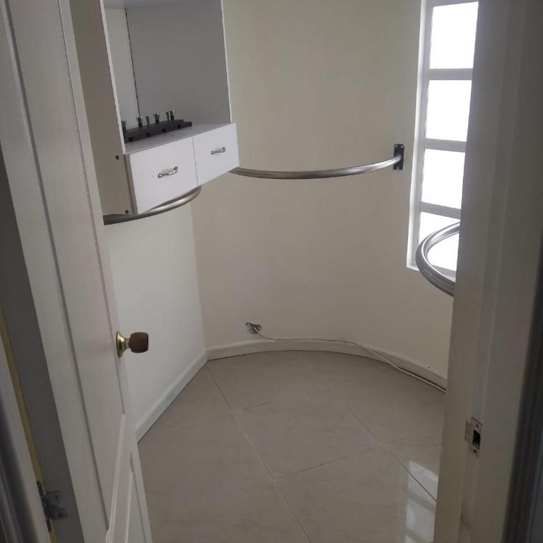 Habitacion CAMPUS DE LA U - Habitación Doble con baño privado - 4