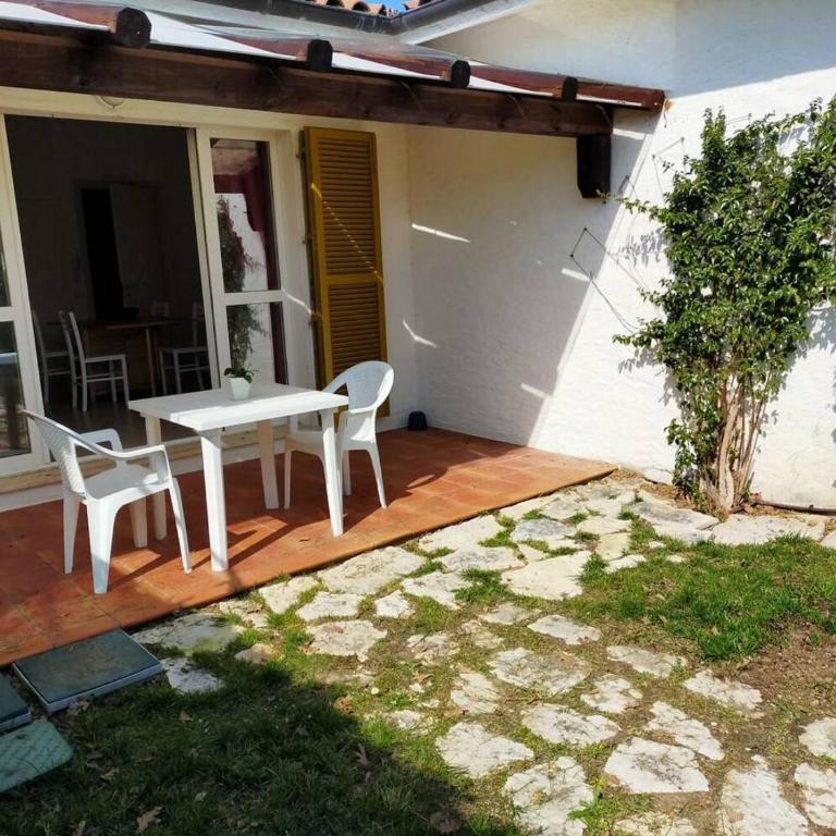 Villetta Bilocale con PISCINA e SPIAGGIA incluse Taunus Vacanze cod 354 - Appartamento con 1 Camera da Letto - 2