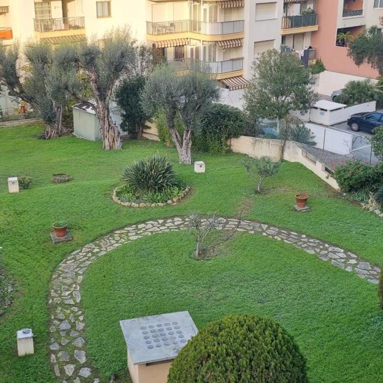 Le Sun-Beach - Spacieux 3 pièces avec parking à 400 m des plages de Juan-les-Pins - Apartment mit 2 Schlafzimmern - 22