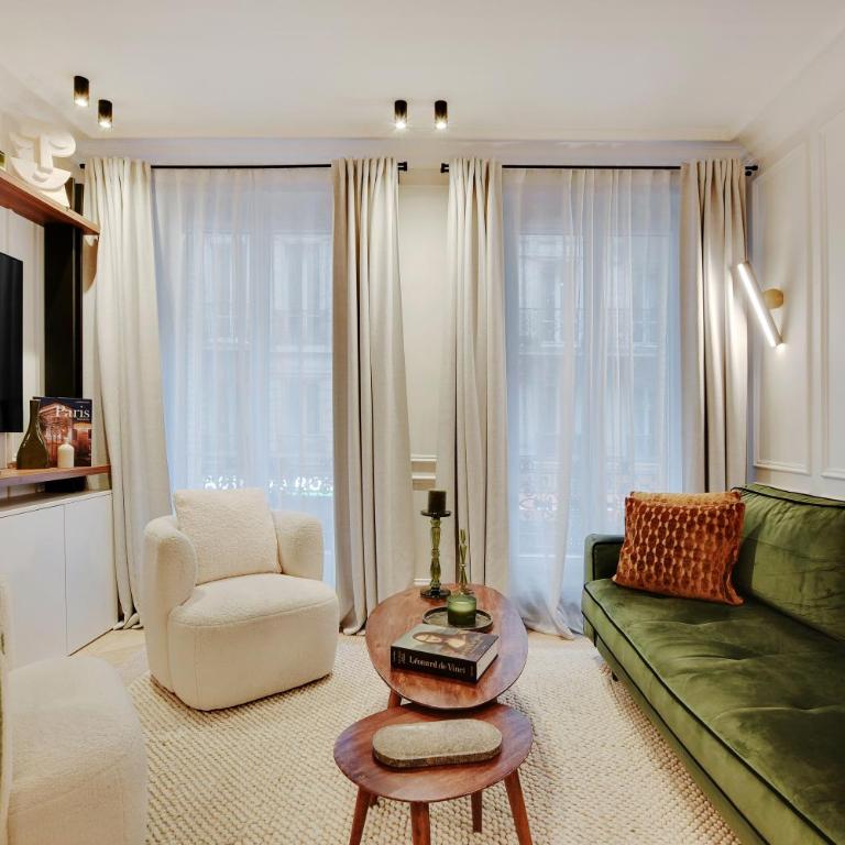 TheLander - Champs Elysées Serviced Apartments - Three-Bedroom Apartment - 2
