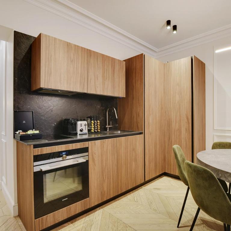 TheLander - Champs Elysées Serviced Apartments - Three-Bedroom Apartment - 7