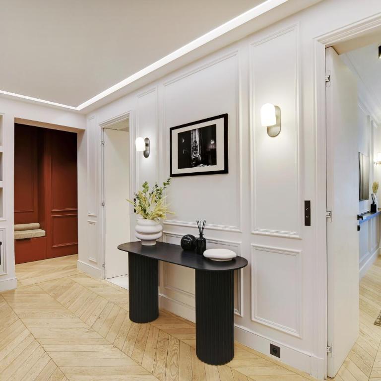 TheLander - Champs Elysées Serviced Apartments - Three-Bedroom Apartment - 27