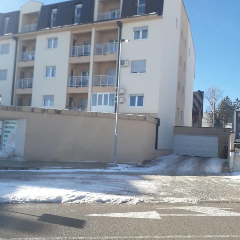 Lux Apartman Jovana - One-Bedroom Apartment - 27