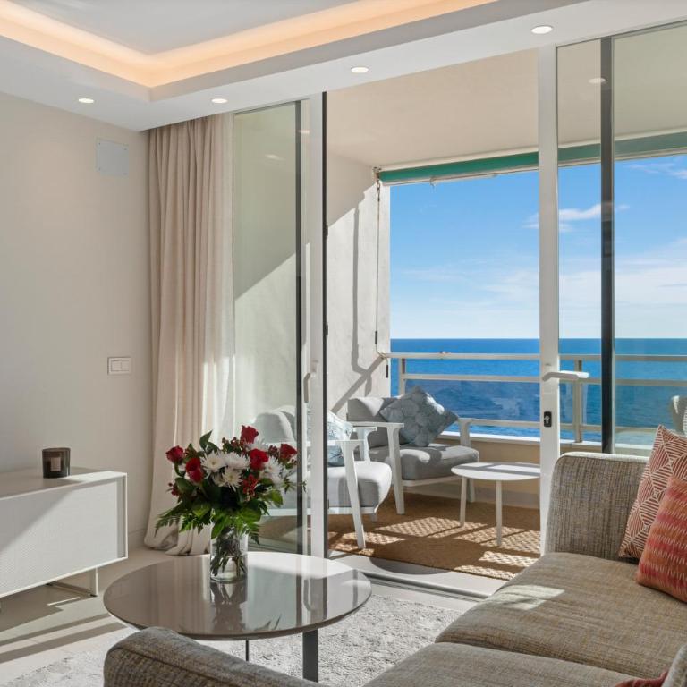 Beach front apartment with pool - Apartamento de 2 dormitorios - 3