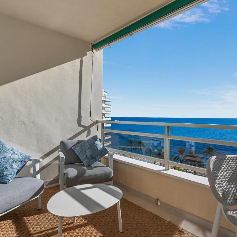 Beach front apartment with pool - Apartamento de 2 dormitorios - 15