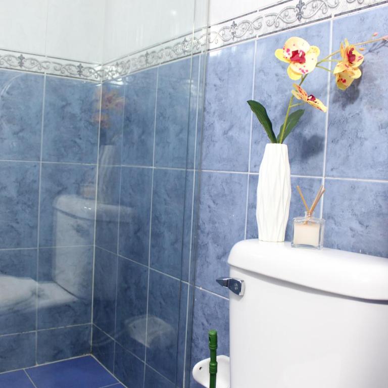 Hotel Windsor Castle Bogotá - Double Room with Two Double Beds - 2