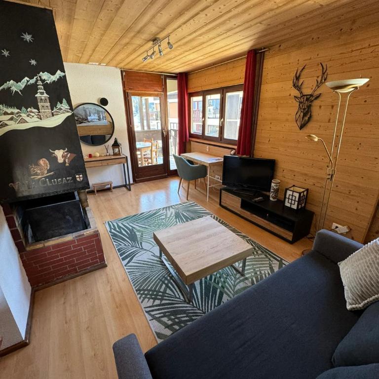 Appartement T2 ambiance chalet centre village proche des commerces et des pistes WIFI - Appartamento con 1 Camera da Letto - 20