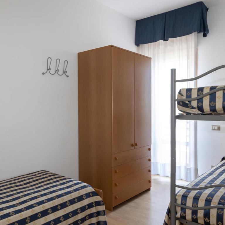 Hotel Arizona - Camera Familiare (2 Adulti + 3 Bambini) - 1