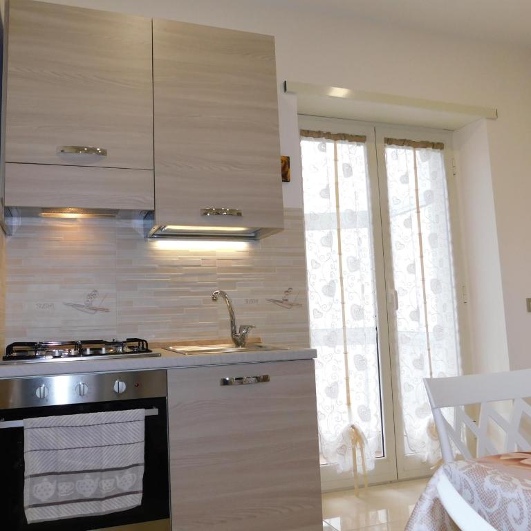 Cariteo Home - Appartamento con 2 Camere da Letto - 4