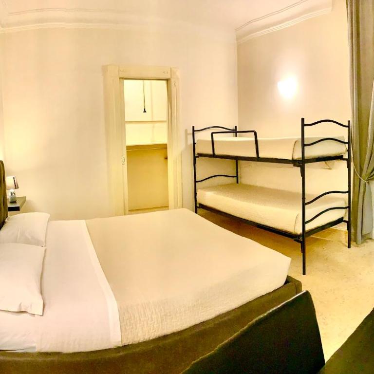 Simon's Guest House Rome - Chambre Double avec Salle de Bains Privative - 1