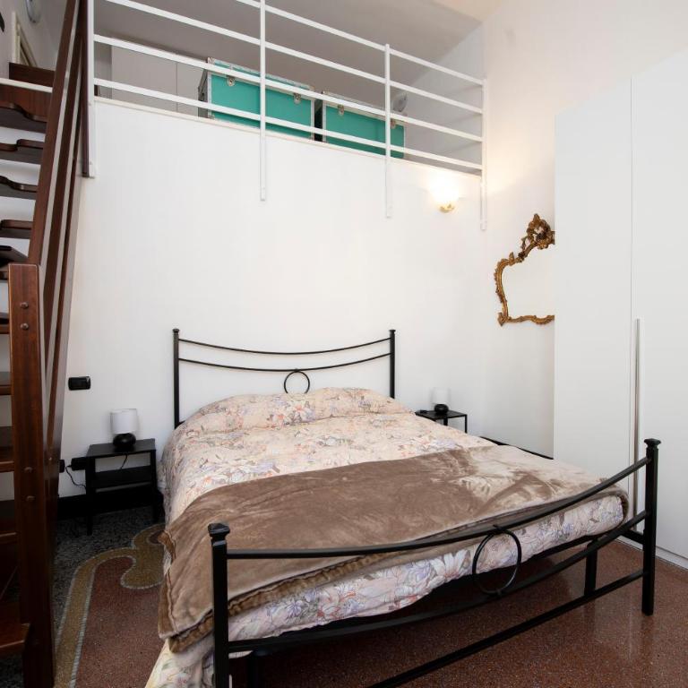 236 - Casa Corso Colombo - Centro Storico, Mare e spiaggia a 200m - PARCHEGGIO GRATIS INCLUSO - Two-Bedroom Apartment - 25
