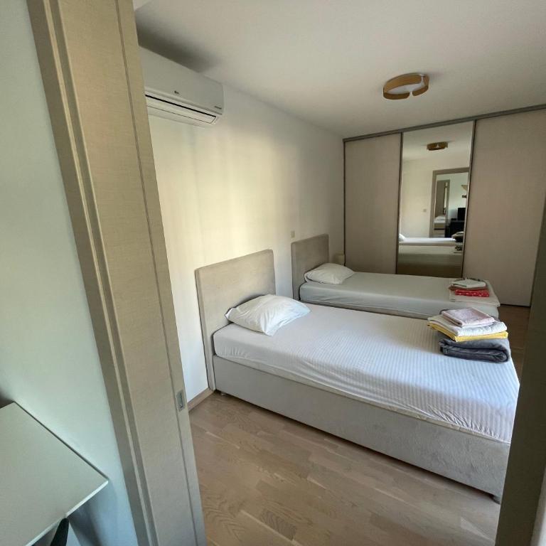 Lux apartment Komel - Apartman sa 2 Spavaće Sobe - 11