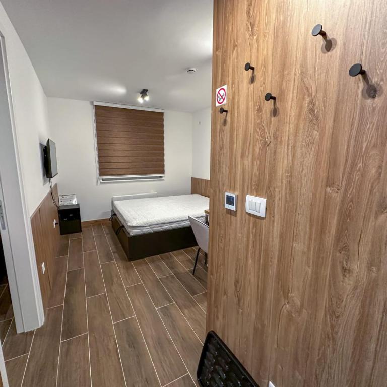 Hrast Apartman Šestosjed Trnovo - Apartman sa 2 Spavaće Sobe - 2