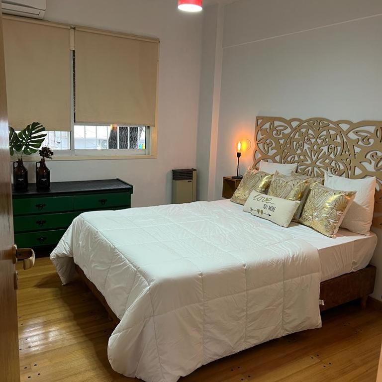Experiencia Aguirre a dos cuadras del subte B. Corazon de outlets, comercios y bares gastronomicos. - Apartamento de 1 dormitorio - 3