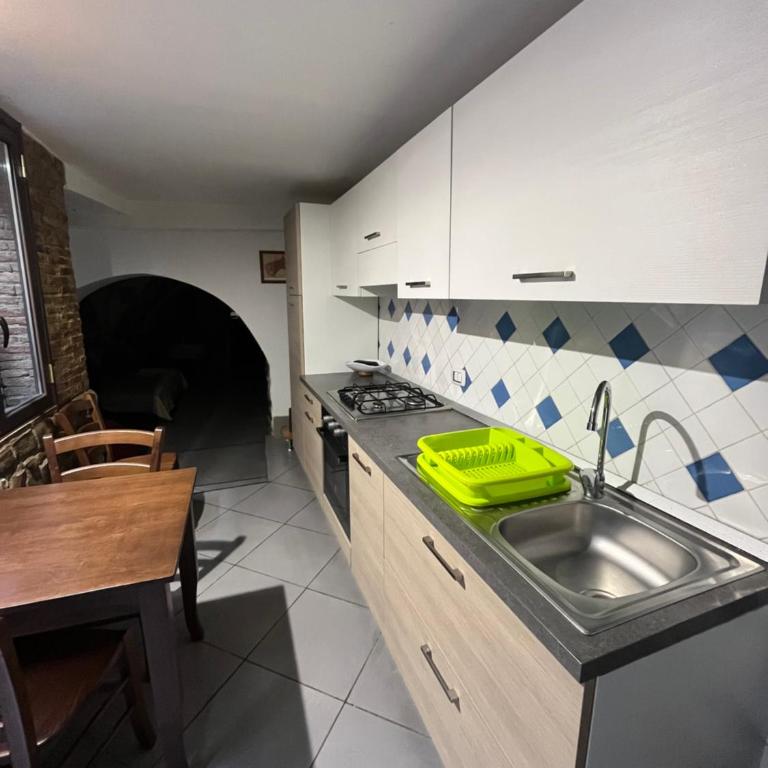 Antony’s Home - One-Bedroom Apartment - 7