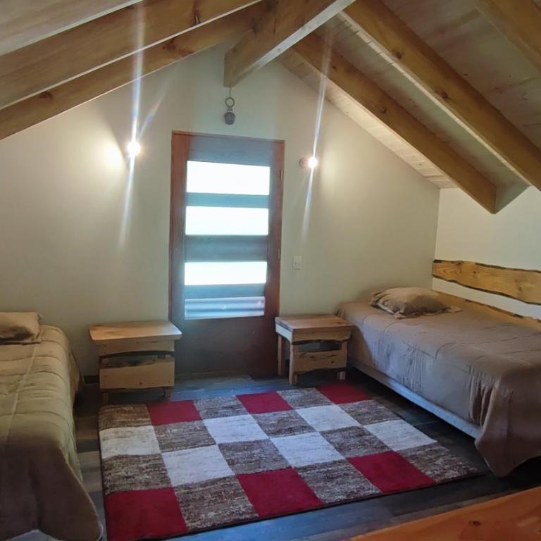 Cabaña Bosque Río - Three-Bedroom House - 14