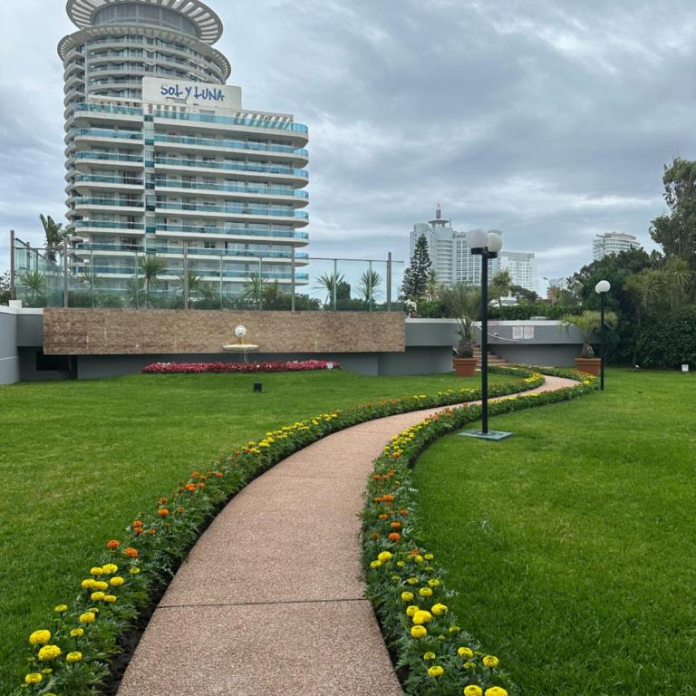 Hermoso apartamento, Torre de categoría Long Beach, en la mejor ubicación de Punta del Este - Apartamento con vistas al mar - 39
