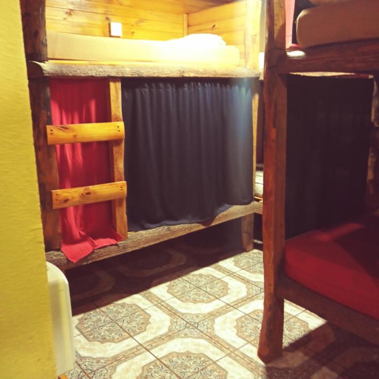 Hostel Sin Fronteras - Habitación Compartida Mixta - 1