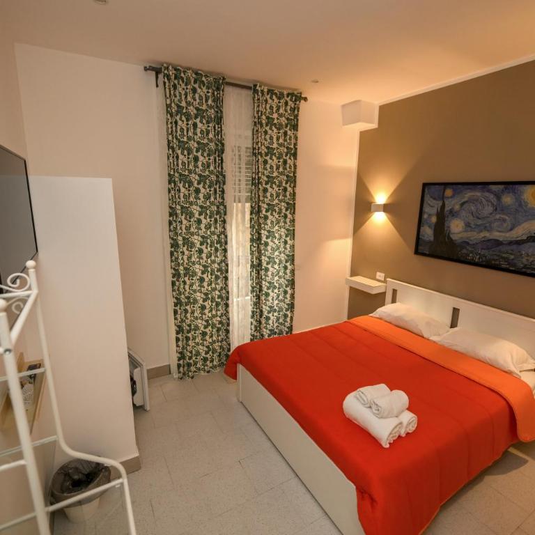 Living Salerno B&b - Camera Matrimoniale con Bagno Privato - 6