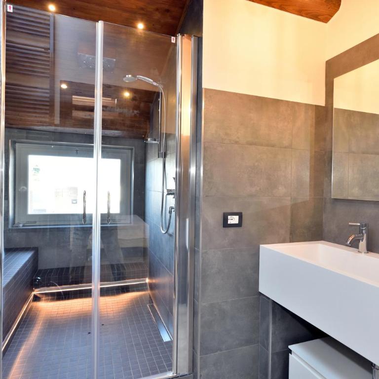 Epic Rooftop Terrace overlooking Civita valley - Two-Bedroom Apartment - 17