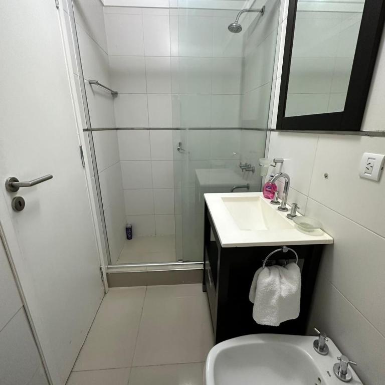 Depto con cochera, pileta y gimnasio - Apartamento de 1 dormitorio - 13