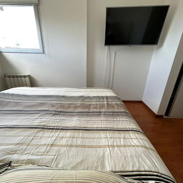 Depto con cochera, pileta y gimnasio - Apartamento de 1 dormitorio - 10