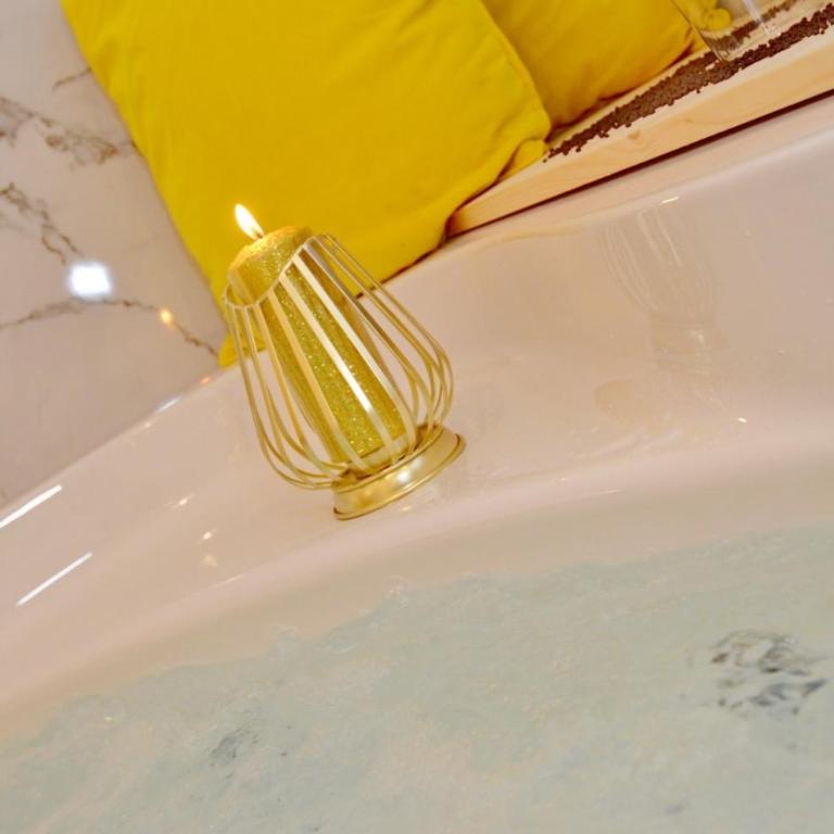 Residence Spa Apartments DUB - Deluxe Studio - 7