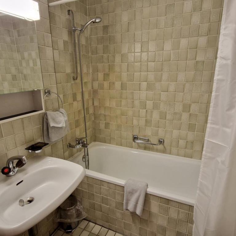 Chesa Bellaval, Haus Chamuotsch 3 1 2-Zimmerwohnung - Apartment mit Seeblick - 10