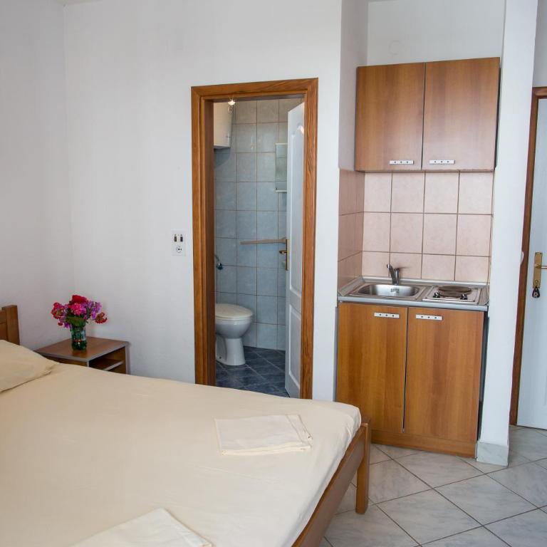 Guest House Violet - Studio sa Balkonom - 2