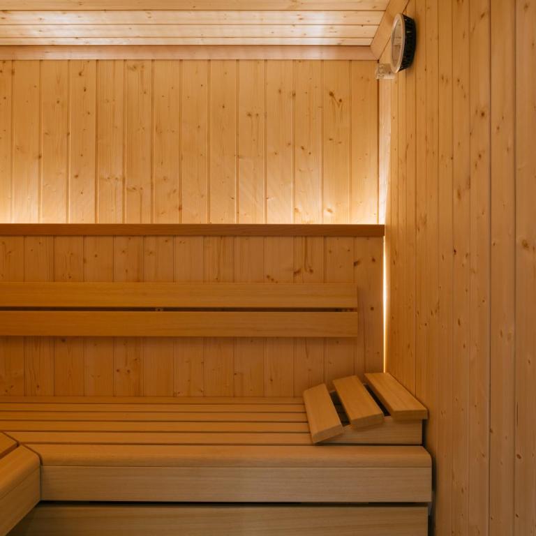Boutique Apart Serfaus - Superior Apartment with Sauna - 2