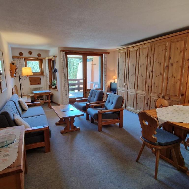 Chesa Bellaval, Haus la Vuolp 2 1 2 - Zimmerwohnung - Apartment mit Blick auf die Berge - 1