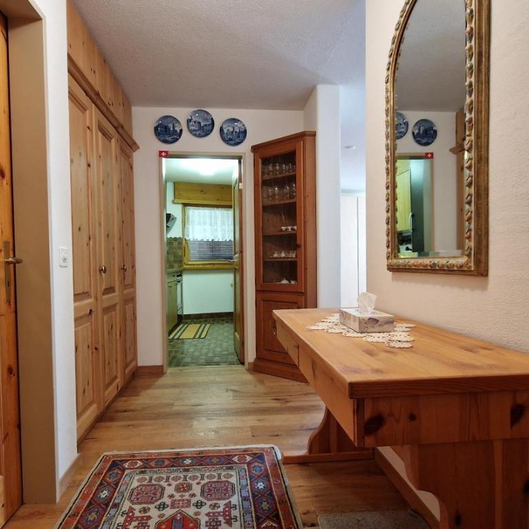 Chesa Bellaval, Haus la Vuolp 2,5-Zimmerwohnung - Apartment mit Blick auf die Berge - 10
