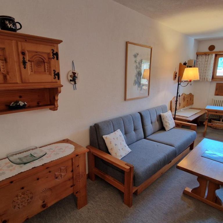 Chesa Bellaval, Haus la Vuolp 2 1 2 - Zimmerwohnung - Apartment mit Blick auf die Berge - 3