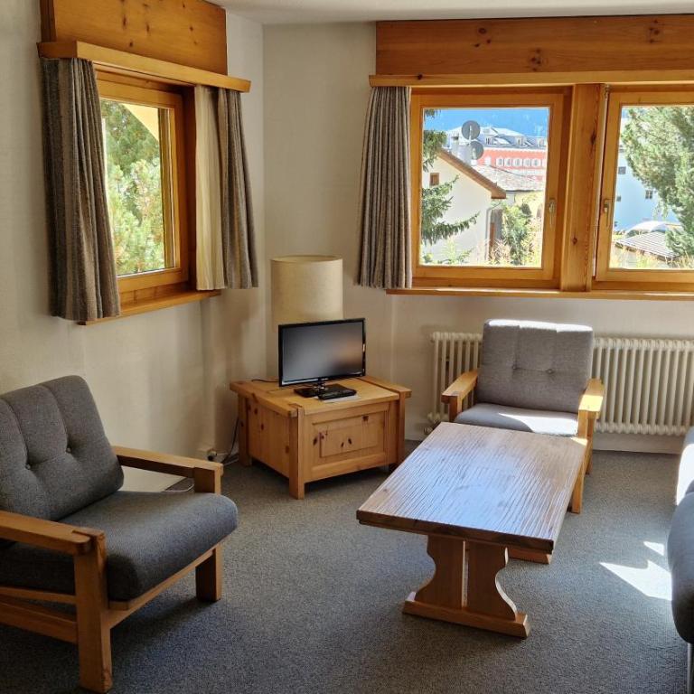 Chesa Bellaval, Haus la Vuolp 2 1 2 Zimmerwohnung - Apartment mit Blick auf die Berge - 2