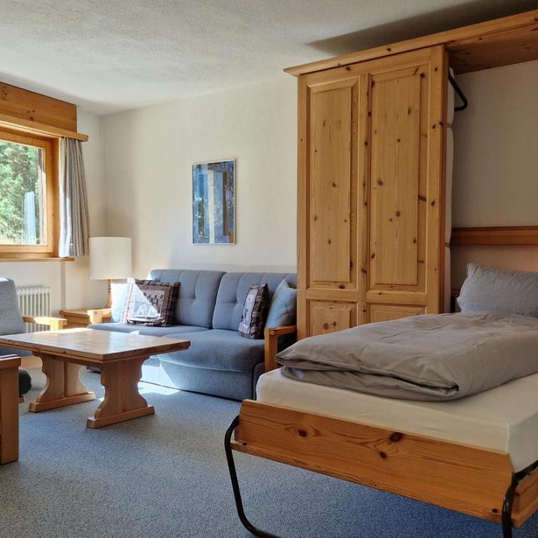 Chesa Bellaval, Haus la Vuolp 2 1 2 Zimmerwohnung - Apartment mit Blick auf die Berge - 4