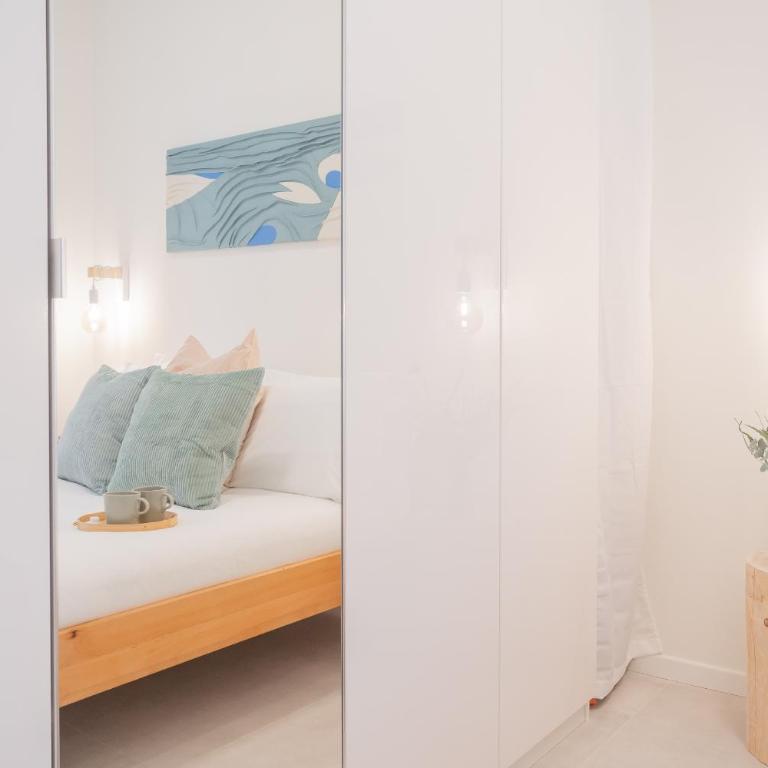 Enchanted Como Lake - City Apartment 2 by Rent All Como - Appartamento con 1 Camera da Letto - 8