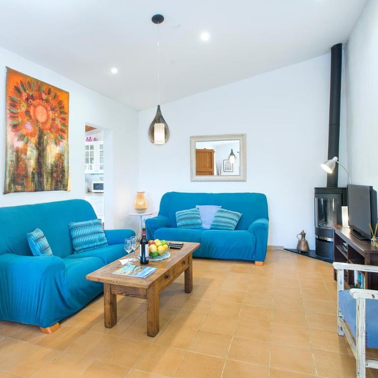 Owl Booking Villa Llenaire Petit - 3 Min Drive to the Beach - Villa with Garden View - 21