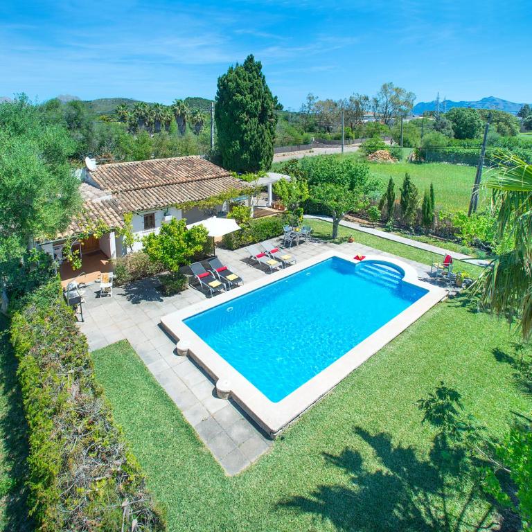 Owl Booking Villa Llenaire Petit - 3 Min Drive to the Beach - Villa with Garden View - 3